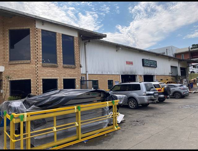 1,397M² WAREHOUSE TO LET IN MAHOGANY RIDGE